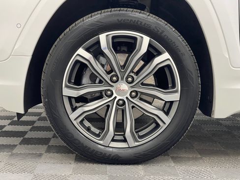Used 2020 GMC Terrain Denali w/ Denali Premium Package AWD/4WD image 15