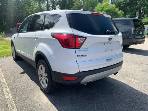 Used 2019 Ford Escape SE AWD/4WD image 4