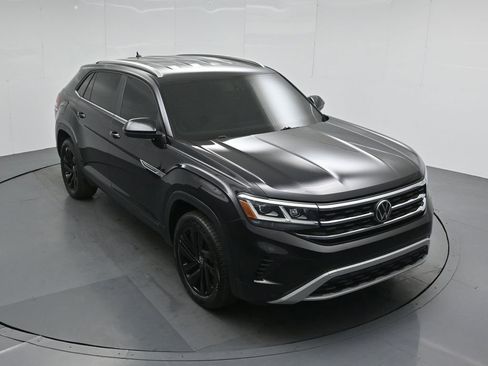 Used 2023 Volkswagen Atlas Cross Sport SE w/ Black Wheel Package AWD/4WD image 35