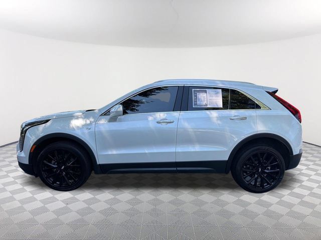 Used 2023 Cadillac XT4 Luxury w/ LPO, Onyx Lite Package FWD image 8