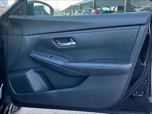 Certified 2025 Nissan Sentra SV image 22