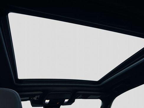 Used 2025 Subaru Forester Premium image 12