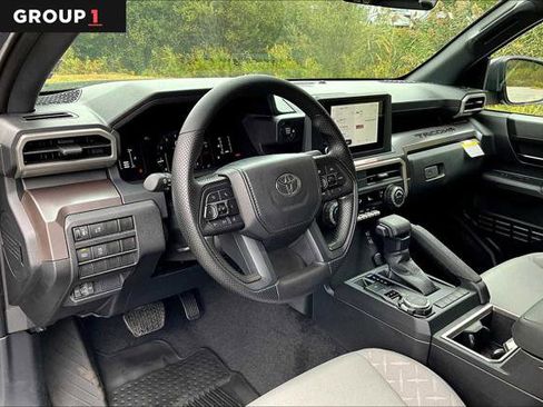 Certified 2024 Toyota Tacoma SR5 AWD/4WD image 8