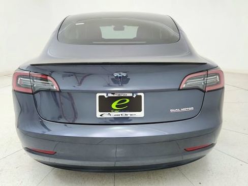 Used 2023 Tesla Model 3 Performance image 5