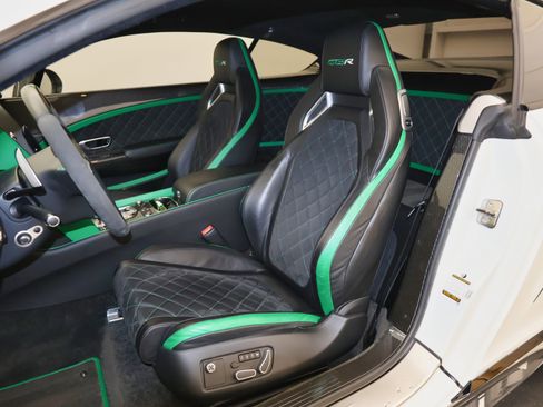 Used 2015 Bentley Continental GT3-R image 20