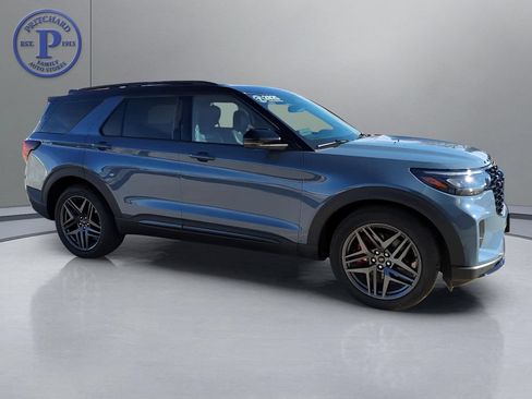 Used 2025 Ford Explorer ST w/ Sun And Sound Package AWD/4WD image 1