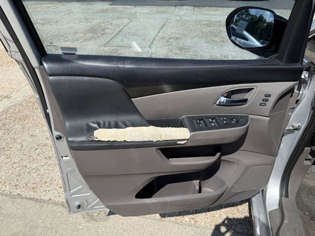 Used 2015 Honda Odyssey Touring image 11