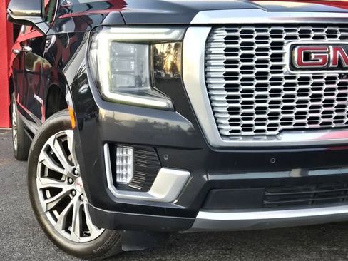 Used 2021 GMC Yukon Denali w/ Denali Premium Package AWD/4WD image 14
