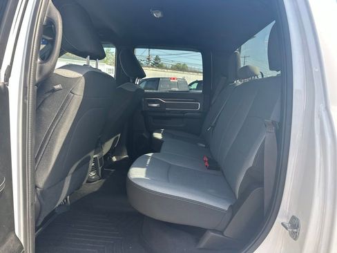 Used 2022 RAM 2500 Big Horn AWD/4WD image 30
