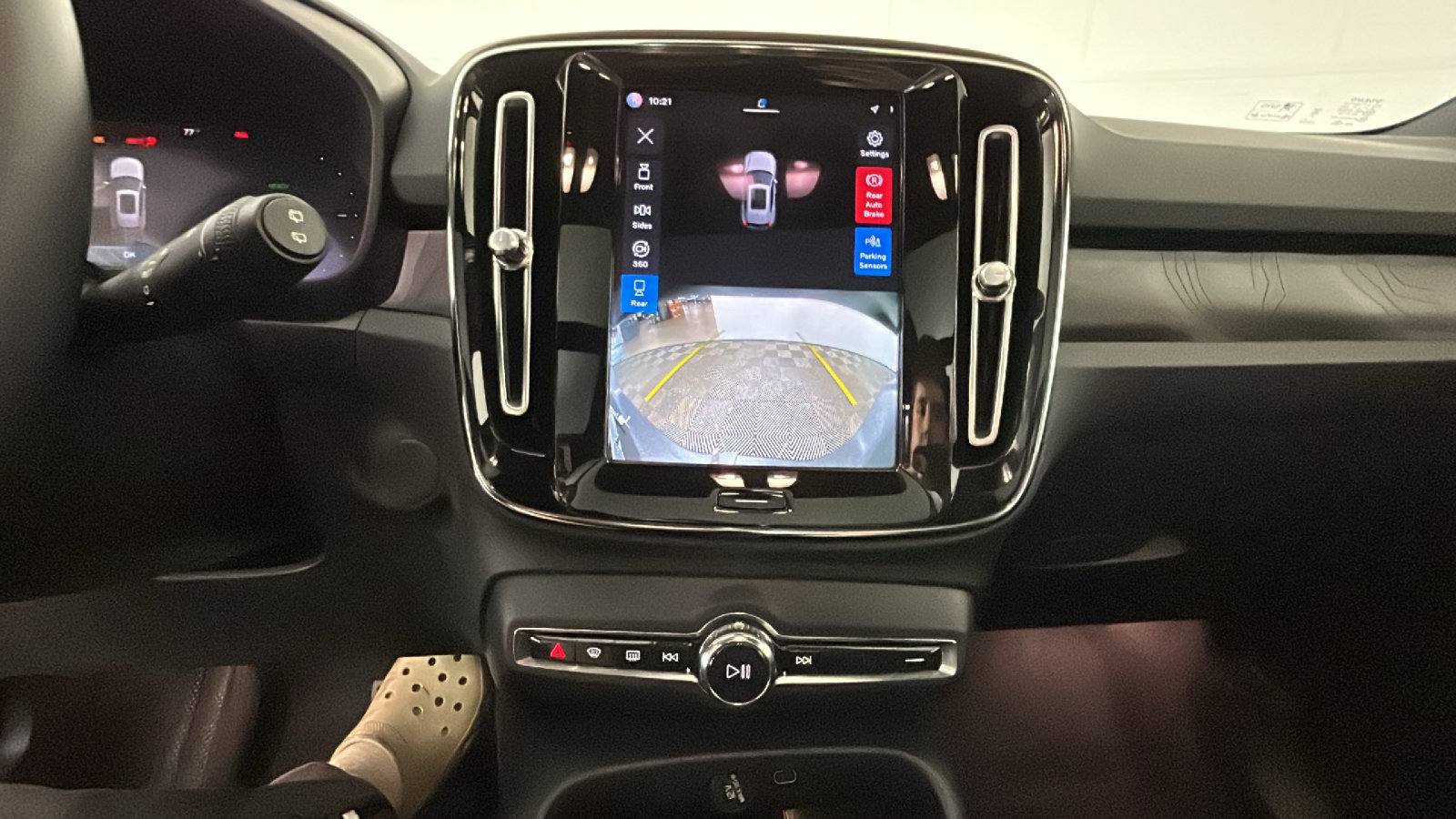 Used 2023 Volvo XC40 Recharge Plus AWD/4WD image 26