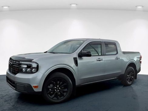 Used 2024 Ford Maverick Lariat w/ Black Appearance Package AWD/4WD image 2