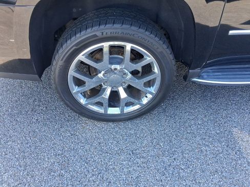 Used 2017 GMC Yukon XL SLT w/ Premium Edition image 15