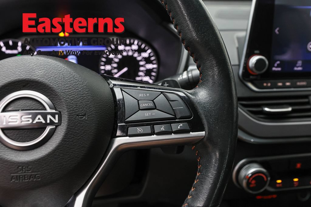 Used 2023 Nissan Altima 2.5 SR AWD/4WD image 21