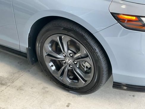 Certified 2025 Honda Accord EX-L image 27