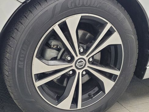 Used 2023 Nissan Sentra SV image 31