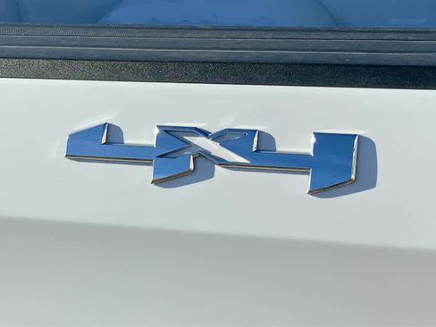 Used 2023 GMC Sierra 1500 Elevation image 23