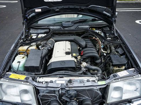 Used 1995 Mercedes-Benz E 320 Convertible image 23