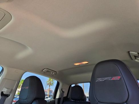 Used 2021 Chevrolet Colorado ZR2 w/ ZR2 Dusk Special Edition AWD/4WD image 11