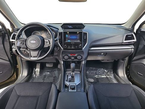 Used 2024 Subaru Forester Premium AWD/4WD image 9
