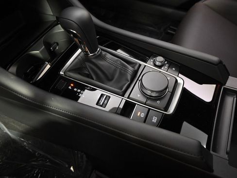 New 2026 MAZDA MAZDA3 Hatchback w/Premium Plus Pkg AWD/4WD image 31