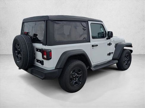 Used 2025 Jeep Wrangler Sport AWD/4WD image 5