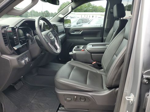 Used 2024 GMC Sierra 1500 SLT image 19
