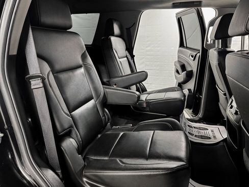 Used 2018 GMC Yukon SLT AWD/4WD image 9