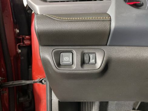 Certified 2023 GMC Acadia AT4 w/ Preferred Package image 20