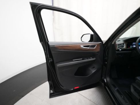 Used 2026 Volkswagen Atlas SE AWD/4WD image 28