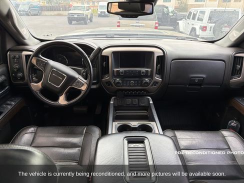 Used 2017 GMC Sierra 2500 Denali w/ Duramax Plus Package image 14