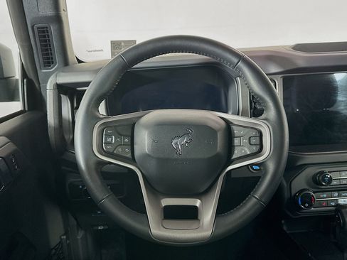 Used 2025 Ford Bronco Big Bend image 18