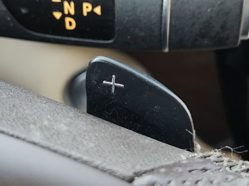 Used 2016 Mercedes-Benz GLE 350 4MATIC w/ Premium Package image 35