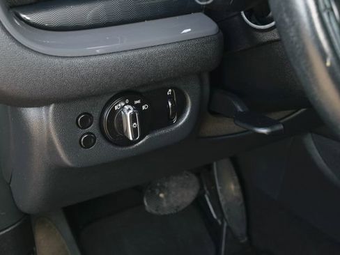 Used 2017 MINI Cooper Clubman image 14