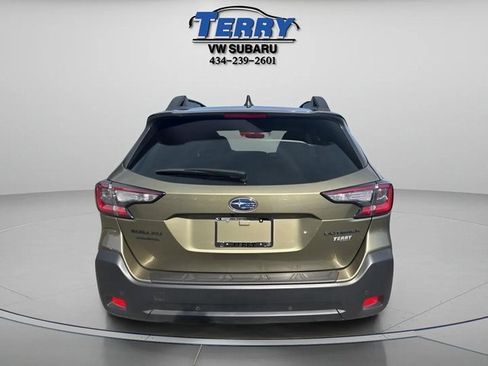 Used 2025 Subaru Outback Onyx Edition image 4