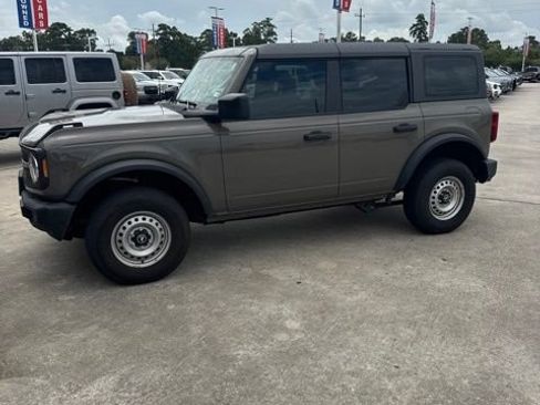 Used 2025 Ford Bronco 4-Door AWD/4WD image 1