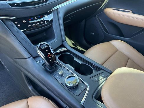 Certified 2022 Cadillac XT5 Premium Luxury w/ Technology Package image 23