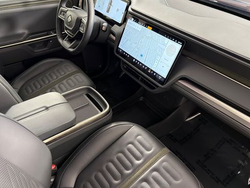 Used 2025 Rivian R1S Adventure AWD/4WD image 16