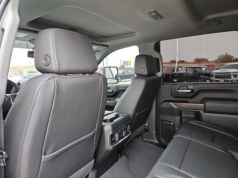 Used 2022 GMC Sierra 2500 Denali image 12