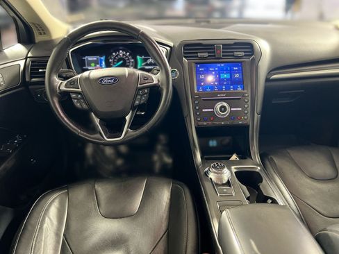 Used 2020 Ford Fusion Energi Titanium FWD image 24