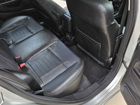 Used 2016 Ford Fiesta Titanium image 12