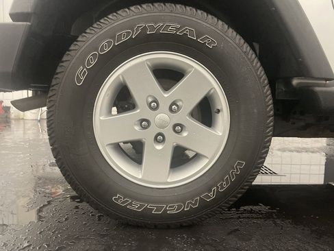 Used 2012 Jeep Wrangler Sport image 23