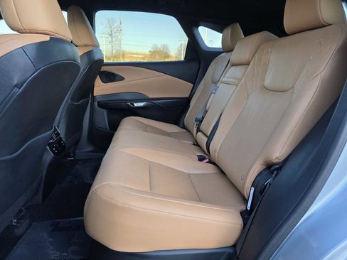 Used 2025 Lexus RX 350 FWD image 17