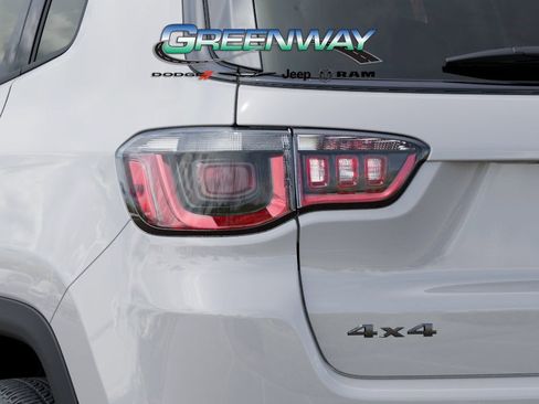 New 2026 Jeep Compass Latitude AWD/4WD image 9