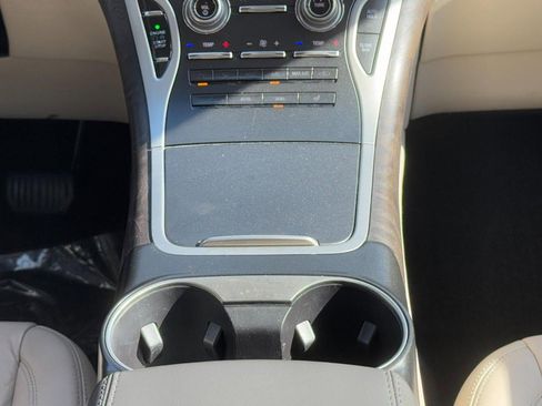 Used 2017 Lincoln MKX Select w/ Lincoln MKX Climate Package image 14