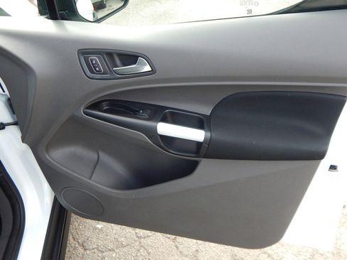 Used 2019 Ford Transit Connect XLT image 20