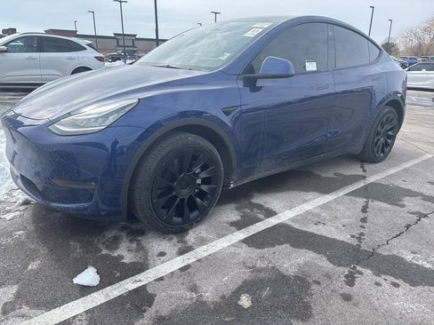 Used 2023 Tesla Model Y Long Range image 15