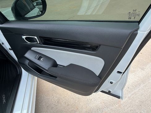 Used 2026 Honda Civic Sport image 19