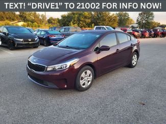 Used 2017 Kia Forte LX image 1