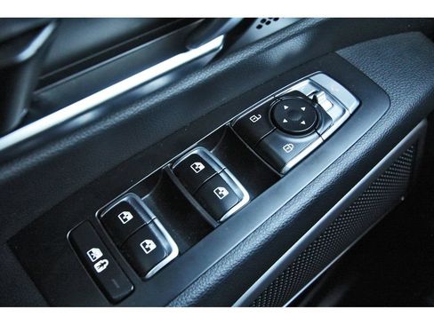 Used 2025 Kia Telluride EX w/ EX Captain's Chair Package FWD image 13