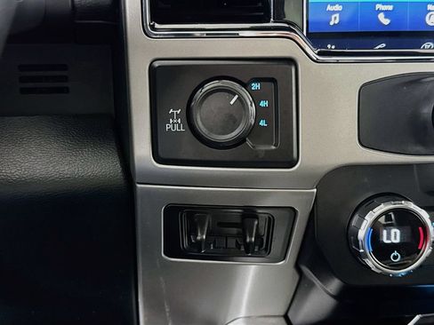 Used 2022 Ford F350 Lariat w/ Black Appearance Package AWD/4WD image 19